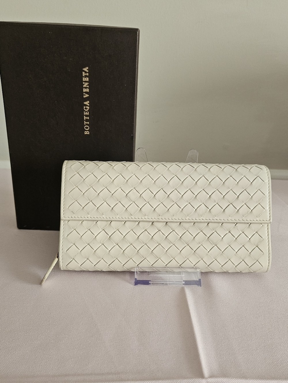 Bottega Veneta Intrecciato Continental Wallet – Ivory